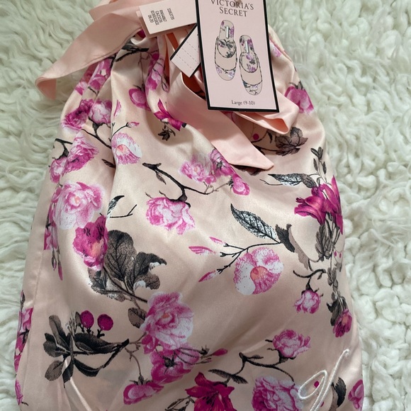 ❤️BNWT Victoria’s Secret Slippers❤️ s9-10 - Picture 6 of 6
